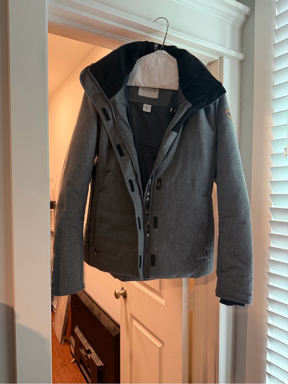 Obermeyer Gray Ski Jacket with Black Hood
